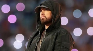 Eminem grava música clamando a Jesus, a quem chama de Salvador