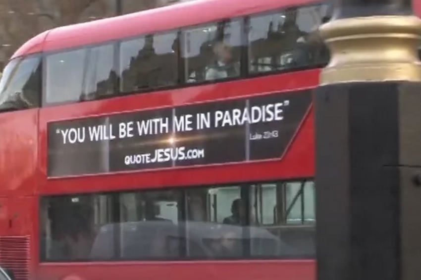 Após atentado islâmico, versículos bíblicos tomam ruas de Londres