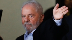 Ministras de Lula defendem aborto como direito; pastor fala em estelionato eleitoral