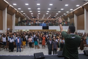 Assembleia de Deus realiza conferência para adolescentes em Salvador