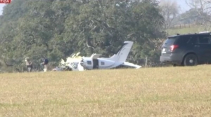 Avião cai próximo a aeroporto e mata 4 da mesma igreja; Pastor sobrevive