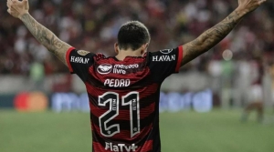 Pedro, atacante do Flamengo: ‘Não consigo mais viver sem a presença de Deus’