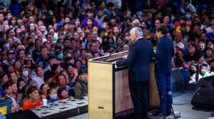 2 mil mongóis se entregam a Jesus em evento evangelístico com Franklin Graham